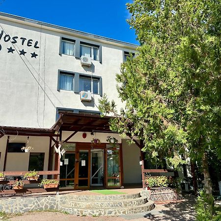 Hostel Horia Plopeni Buitenkant foto